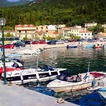 Pensiune Magnolia Benitses (Corfu)